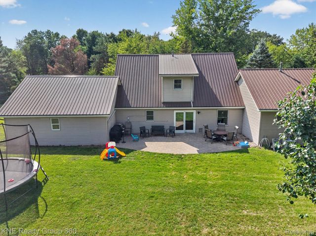 9647 Bellevue Road, Pennfield Charter Township, MI 49014