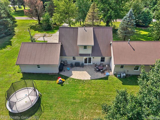 9647 Bellevue Road, Pennfield Charter Township, MI 49014