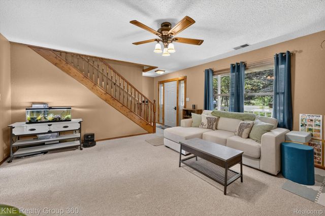 9647 Bellevue Road, Pennfield Charter Township, MI 49014