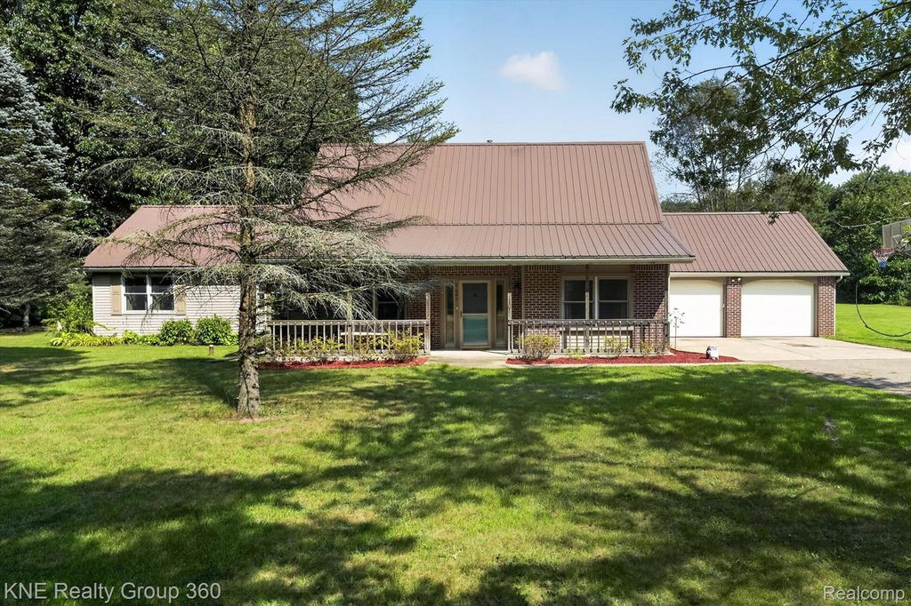 9647 Bellevue Road, Pennfield Charter Township, MI 49014
