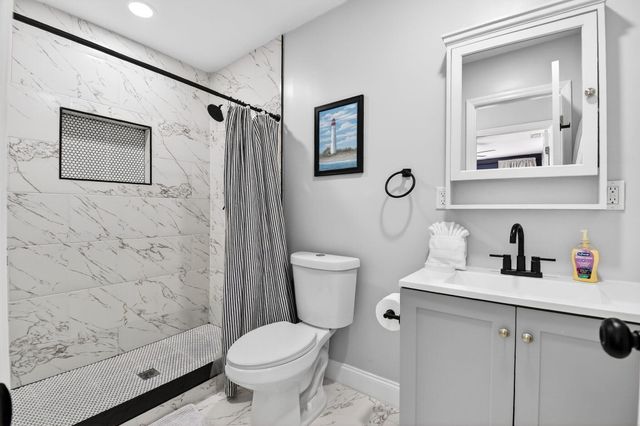 1123 Oak Street, West Palm Beach, FL 33405