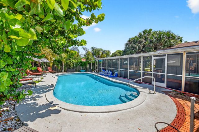 1123 Oak Street, West Palm Beach, FL 33405