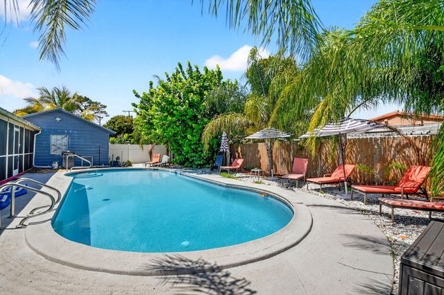 1123 Oak Street, West Palm Beach, FL 33405