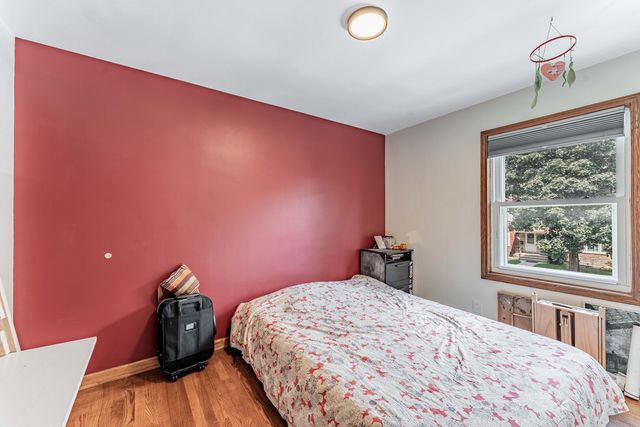 5215 W 63rd Place, Chicago, IL 60638