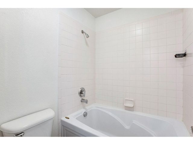 2070 Manitou Ct 102, Loveland, CO 80538