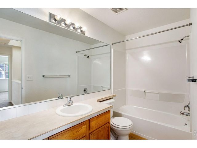 2070 Manitou Ct 102, Loveland, CO 80538