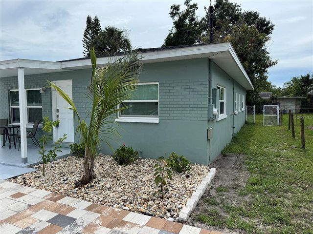 206 N HIMES AVENUE, Tampa, FL 33609