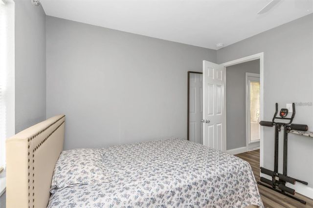 206 N HIMES AVENUE, Tampa, FL 33609