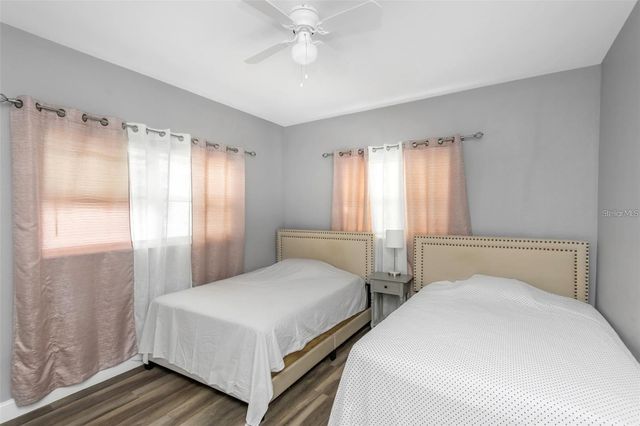 206 N HIMES AVENUE, Tampa, FL 33609