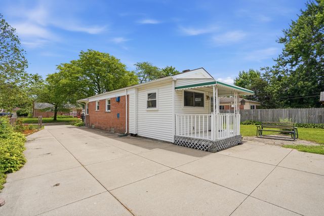 35843 Rewa Street, Clinton Twp, MI 48035