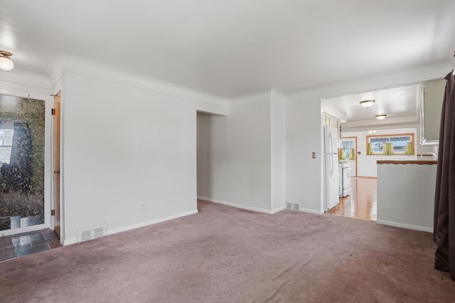 35843 Rewa Street, Clinton Twp, MI 48035
