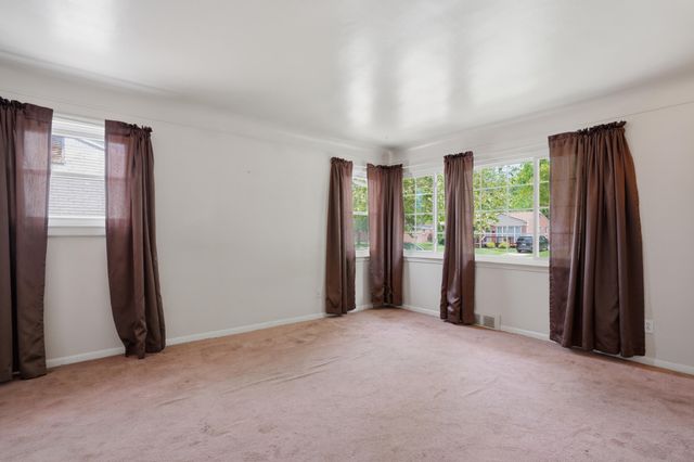 35843 Rewa Street, Clinton Twp, MI 48035