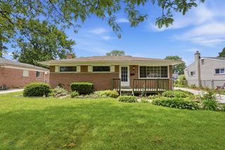 35843 Rewa Street, Clinton Twp, MI 48035