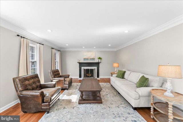 345 COUNTRY LN, Phoenixville, PA 19460