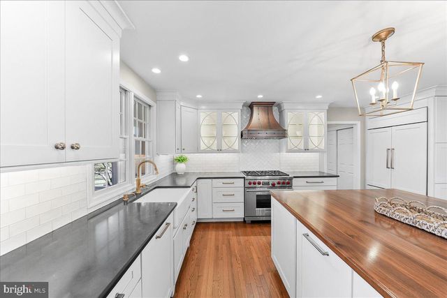 345 COUNTRY LN, Phoenixville, PA 19460