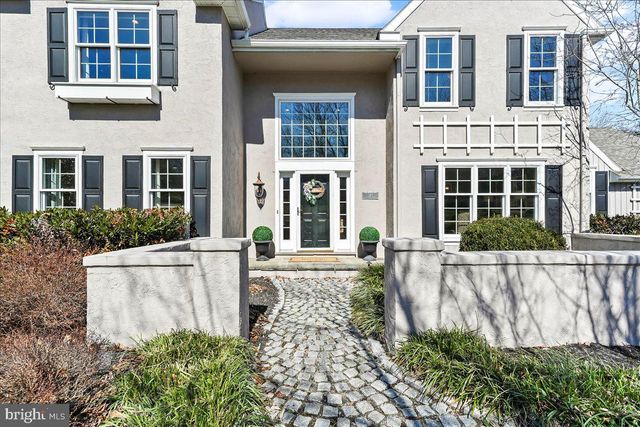 345 COUNTRY LN, Phoenixville, PA 19460