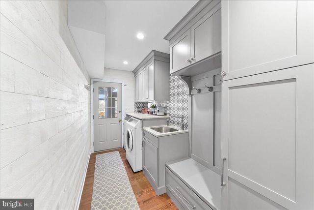 345 COUNTRY LN, Phoenixville, PA 19460