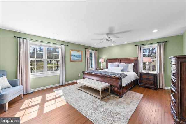 345 COUNTRY LN, Phoenixville, PA 19460