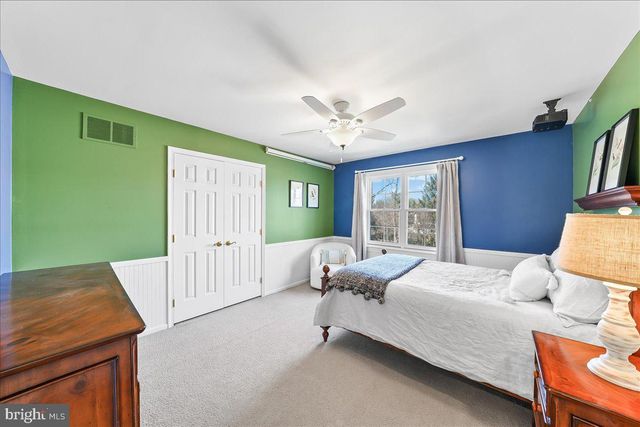 345 COUNTRY LN, Phoenixville, PA 19460