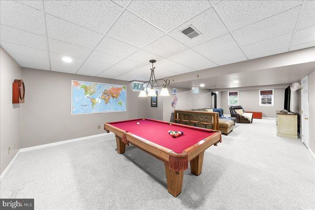 345 COUNTRY LN, Phoenixville, PA 19460