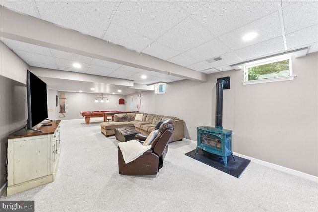 345 COUNTRY LN, Phoenixville, PA 19460