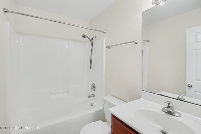 2024 Irma Circle, Ocean Springs, MS 39564
