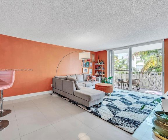 488 NW 165th St Rd B-312, Miami, FL 33169