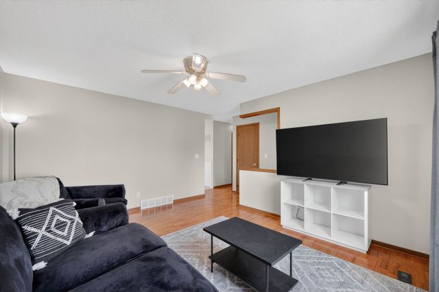108 SW E Street, Melcher Dallas, IA 50163