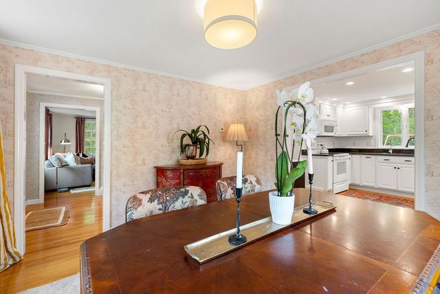156 Washington St, Boxford, MA 01921