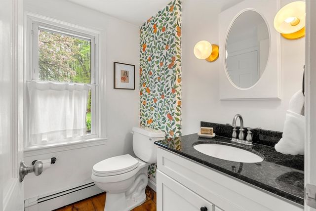 156 Washington St, Boxford, MA 01921