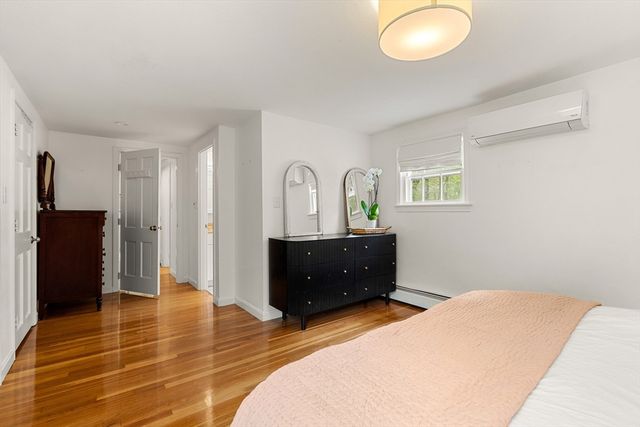 156 Washington St, Boxford, MA 01921