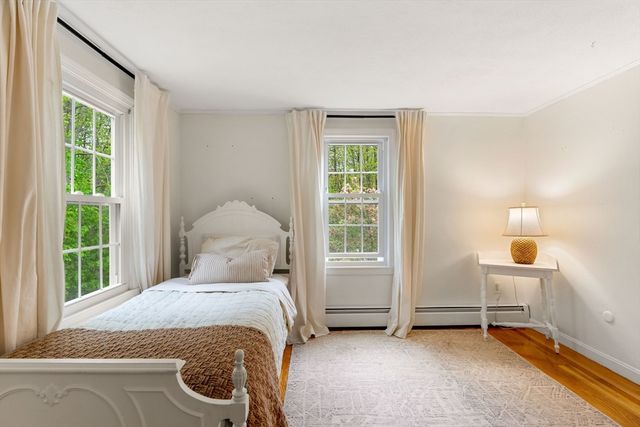 156 Washington St, Boxford, MA 01921