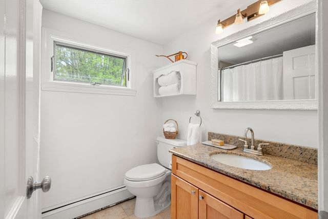 156 Washington St, Boxford, MA 01921