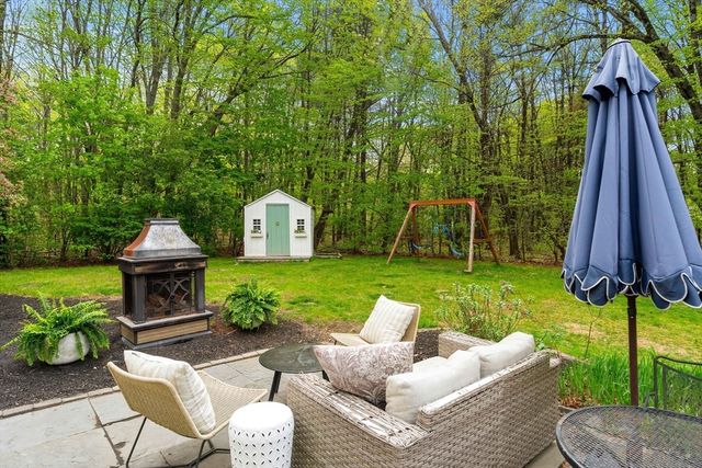 156 Washington St, Boxford, MA 01921