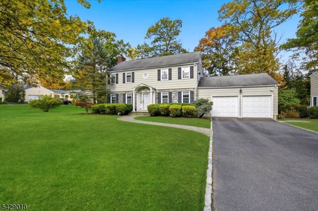 105 Tennyson Dr, Millburn Twp., NJ 07078