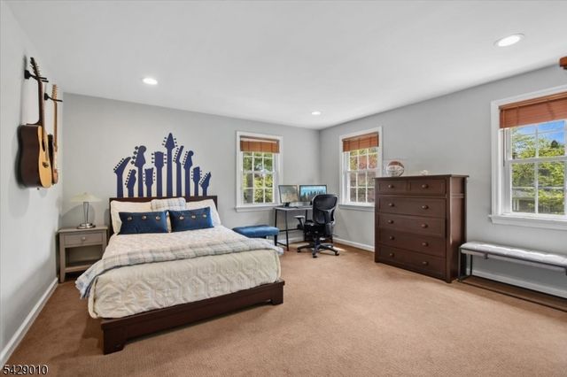 105 Tennyson Dr, Millburn Twp., NJ 07078