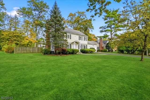 105 Tennyson Dr, Millburn Twp., NJ 07078