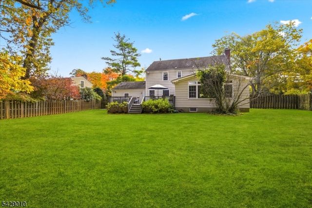 105 Tennyson Dr, Millburn Twp., NJ 07078