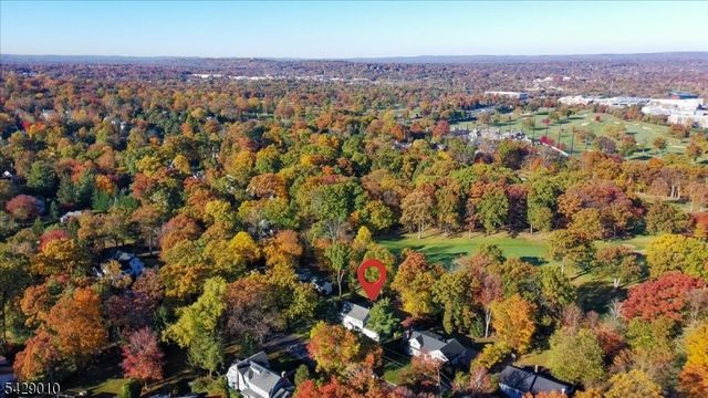 105 Tennyson Dr, Millburn Twp., NJ 07078