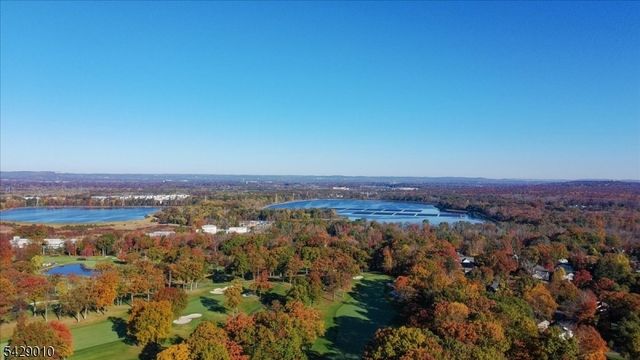 105 Tennyson Dr, Millburn Twp., NJ 07078