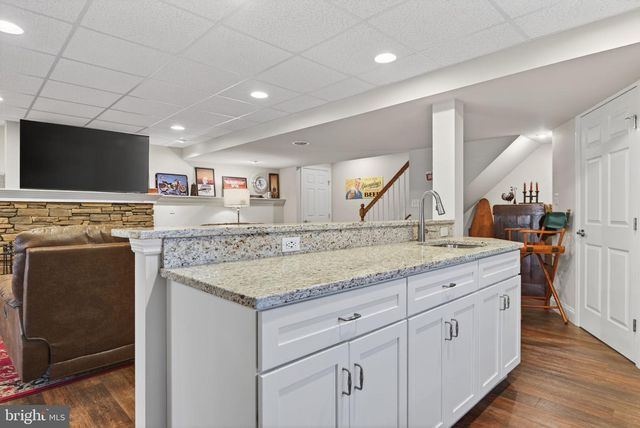 1250 TUMBLESTONE DR, Mount Joy, PA 17552