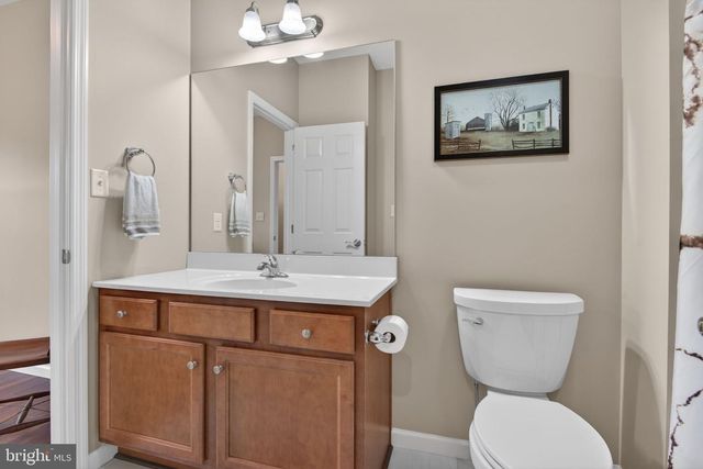 1250 TUMBLESTONE DR, Mount Joy, PA 17552