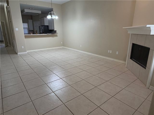 15210 Cruiser St B, Corpus Christi, TX 78418