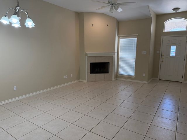 15210 Cruiser St B, Corpus Christi, TX 78418