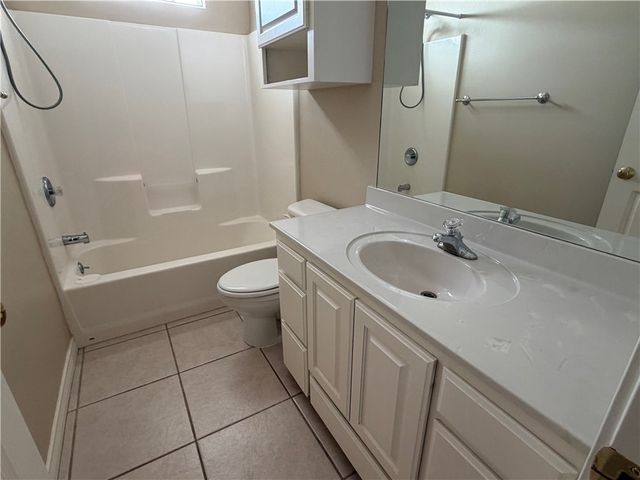 15210 Cruiser St B, Corpus Christi, TX 78418
