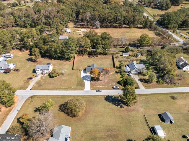 2001 RAYMONDS Drive, Loganville, GA 30052