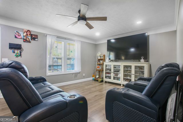 2001 RAYMONDS Drive, Loganville, GA 30052