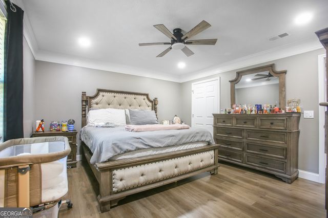 2001 RAYMONDS Drive, Loganville, GA 30052