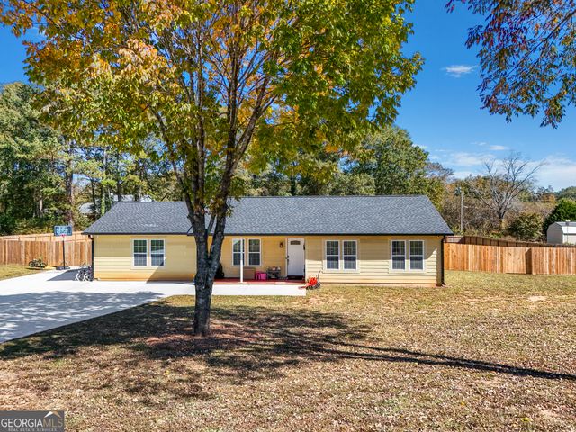 2001 RAYMONDS Drive, Loganville, GA 30052