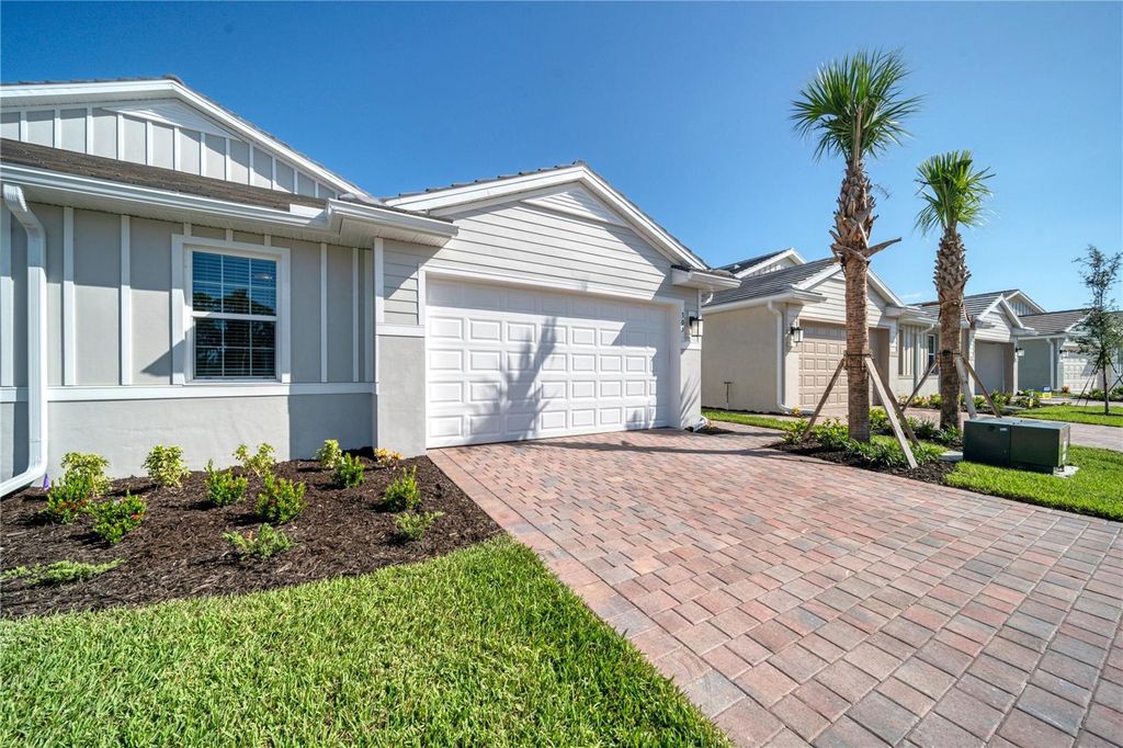 305 IBIZA LOOP, Venice, FL 34292